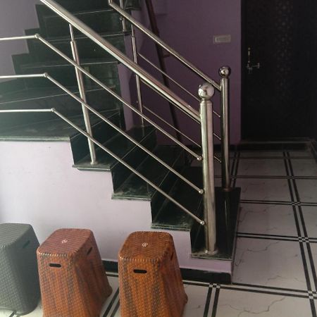 Shanti Guest House Ujjain Esterno foto
