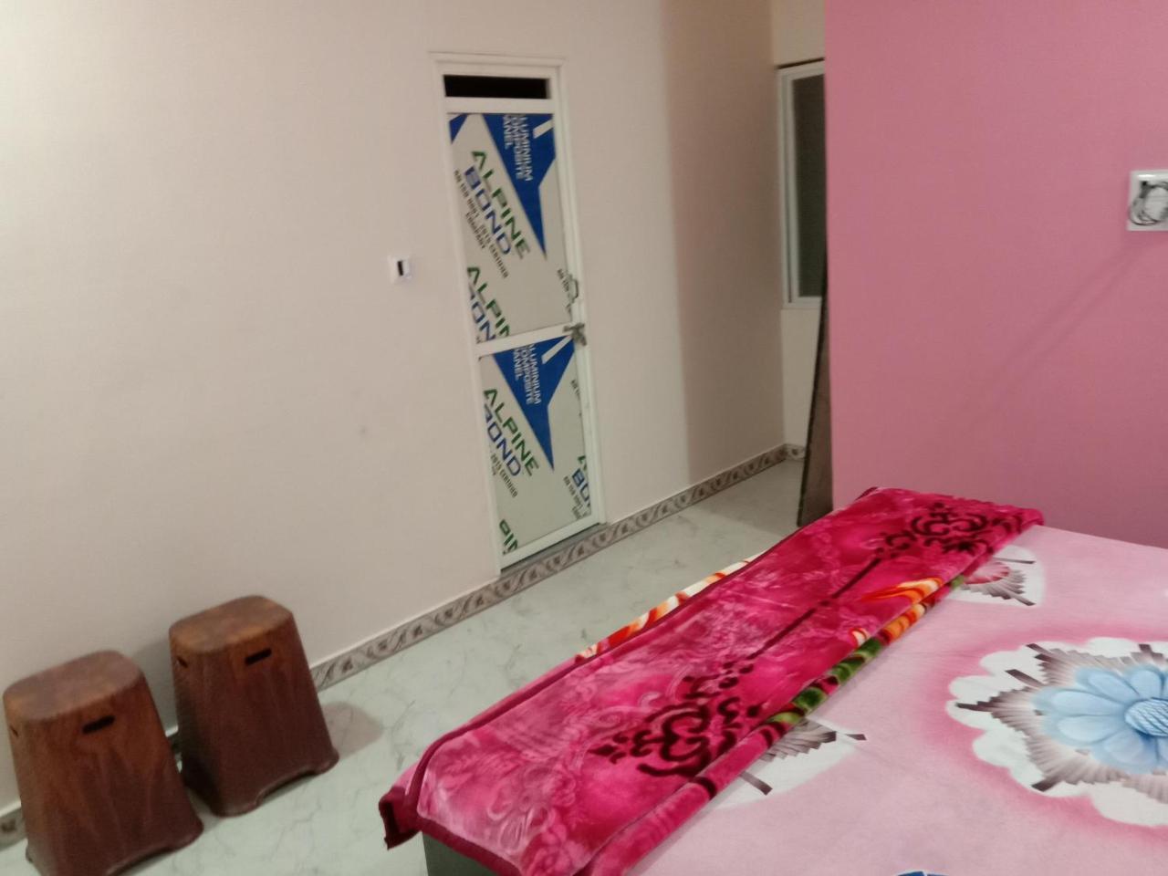 Shanti Guest House Ujjain Esterno foto