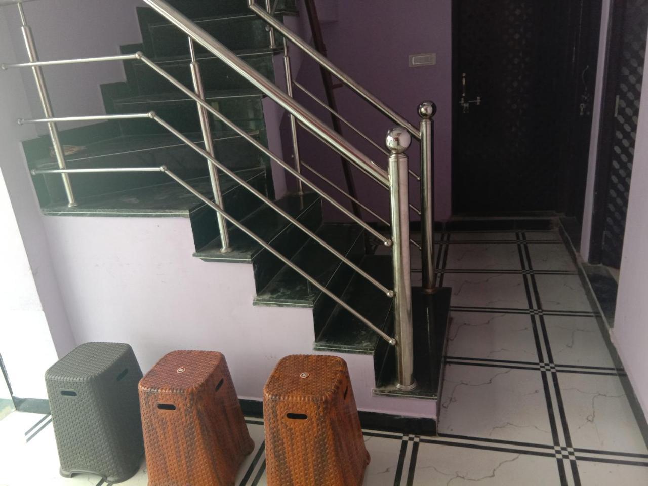Shanti Guest House Ujjain Esterno foto