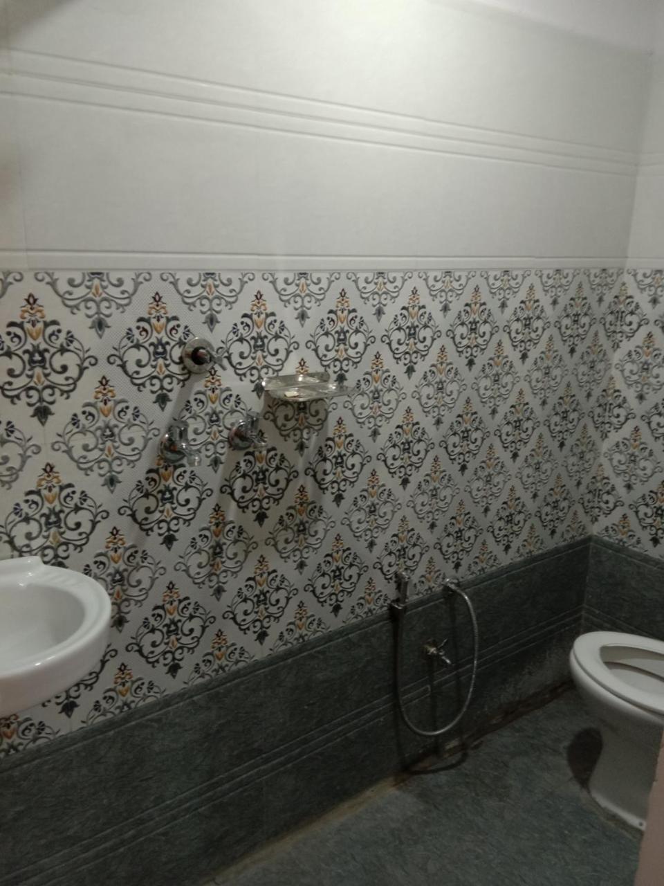 Shanti Guest House Ujjain Esterno foto